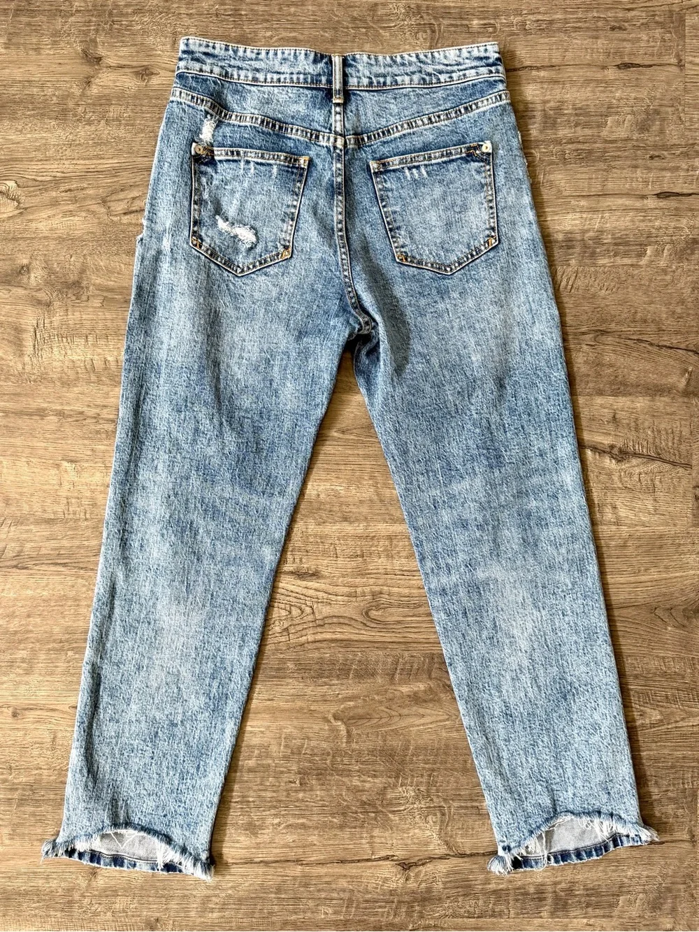 Pilcro Womens The Borrowed Boyfriend Jeans Size 26 Light Wash Distressed Raw Hem - Picture 5 of 16